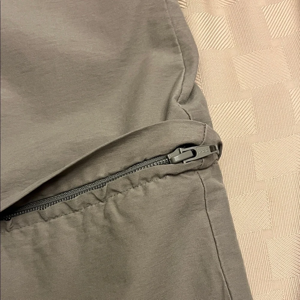 Levi's Classic Gray Pencil Skirt size 11